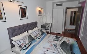 Twins Apartments
